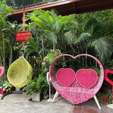 Romena Grand Hotel Chiang Mai Extérieur photo