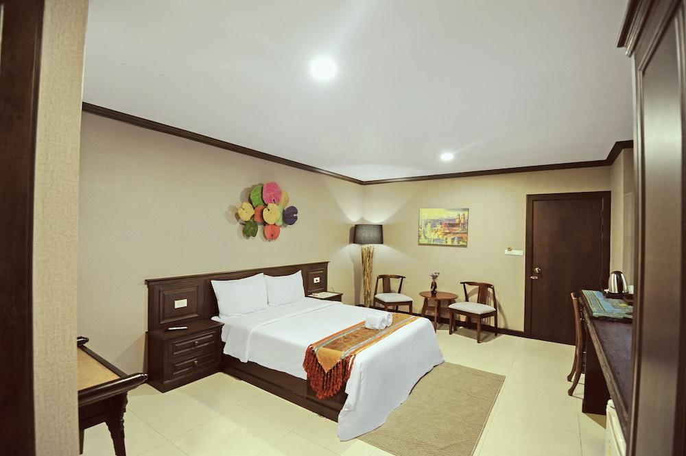 Romena Grand Hotel Chiang Mai Extérieur photo