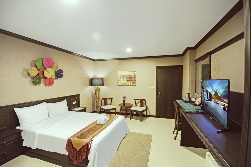 Romena Grand Hotel Chiang Mai Extérieur photo