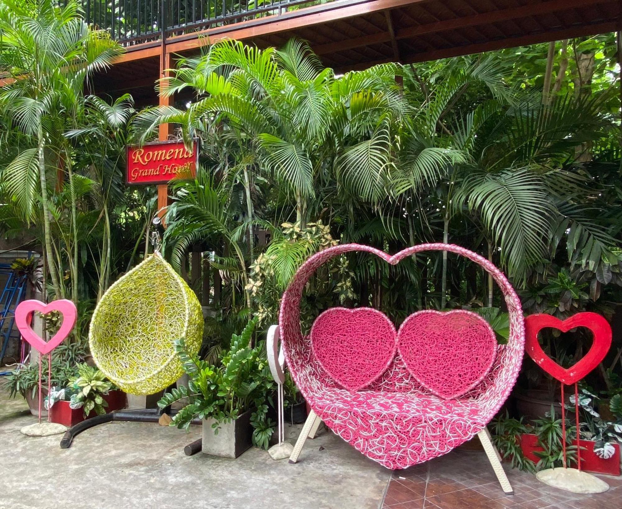 Romena Grand Hotel Chiang Mai Extérieur photo